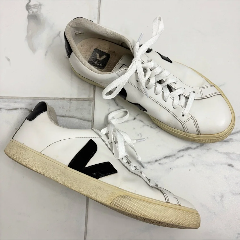 Veja Leather Sneakers Womens 8 White Lace Up Casual